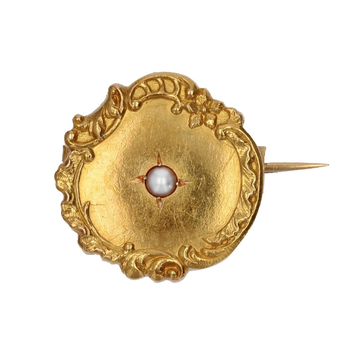Round Yellow Gold Pearl Brooch