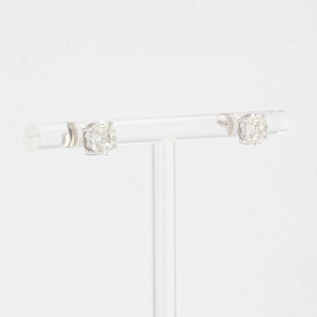 Boucles d'Oreilles Puces Diamants 0.54 Carat Et Or Blanc-photo-3