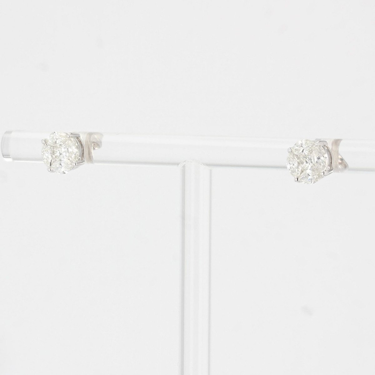 Diamond Stud Earrings 0.20 Carat White Gold-photo-2