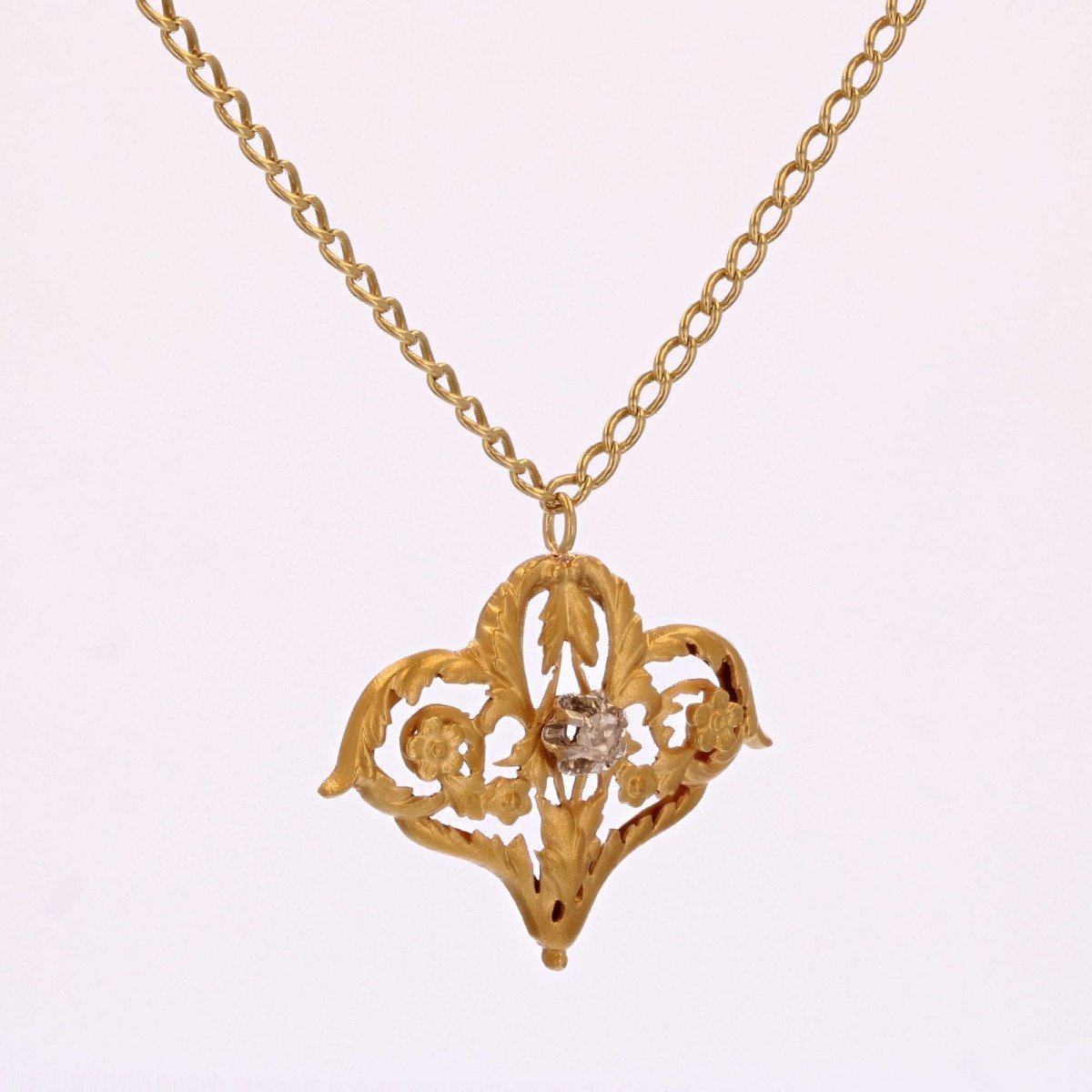 Old Chain And Its Arabesque And Rose-cut Diamond Pendant-photo-1