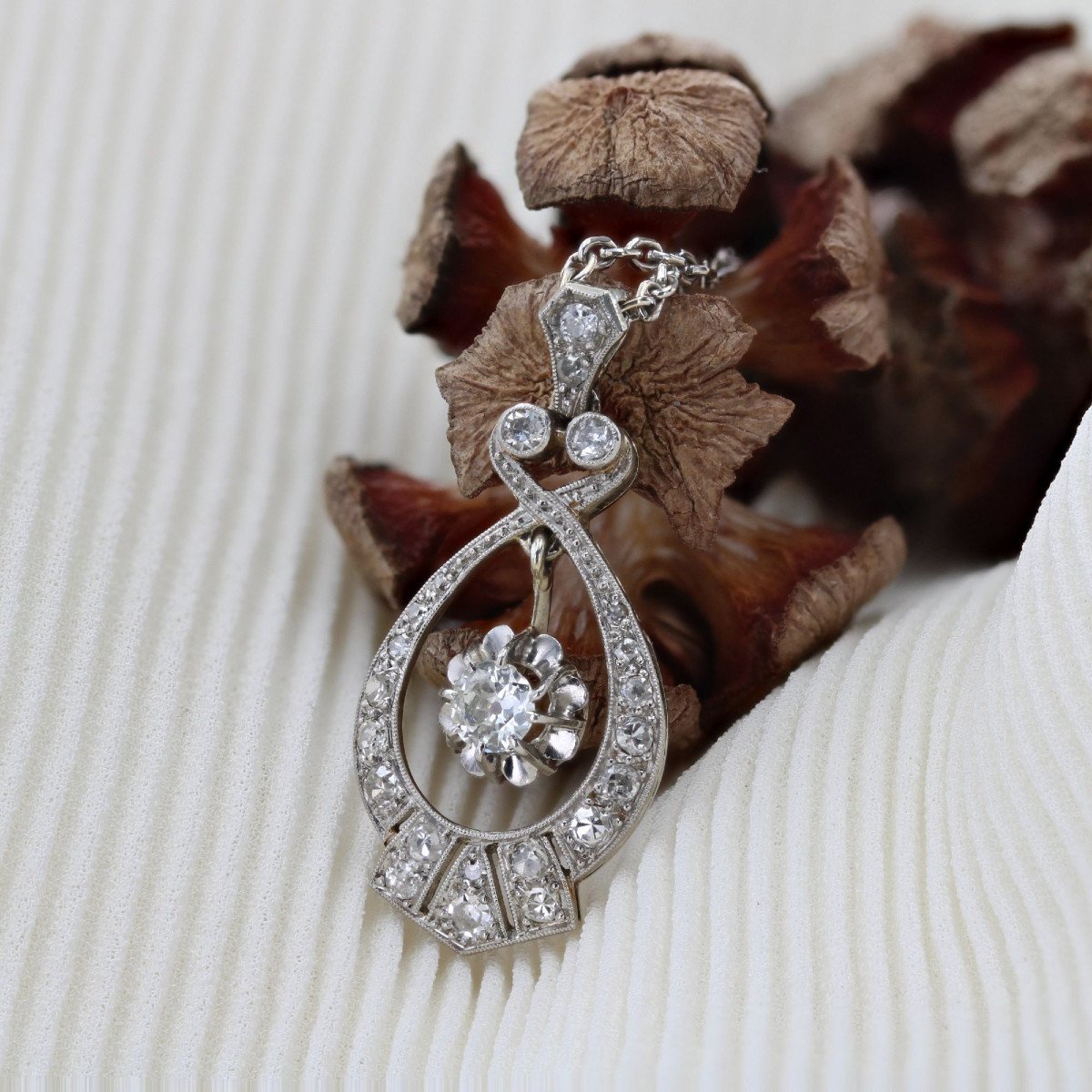 Old Art Deco Diamond Pendant-photo-6