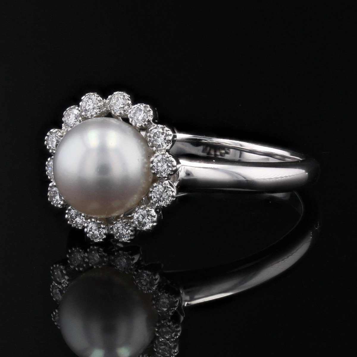 Akoya Cultured Pearl And Diamond Ring White Gold-photo-3