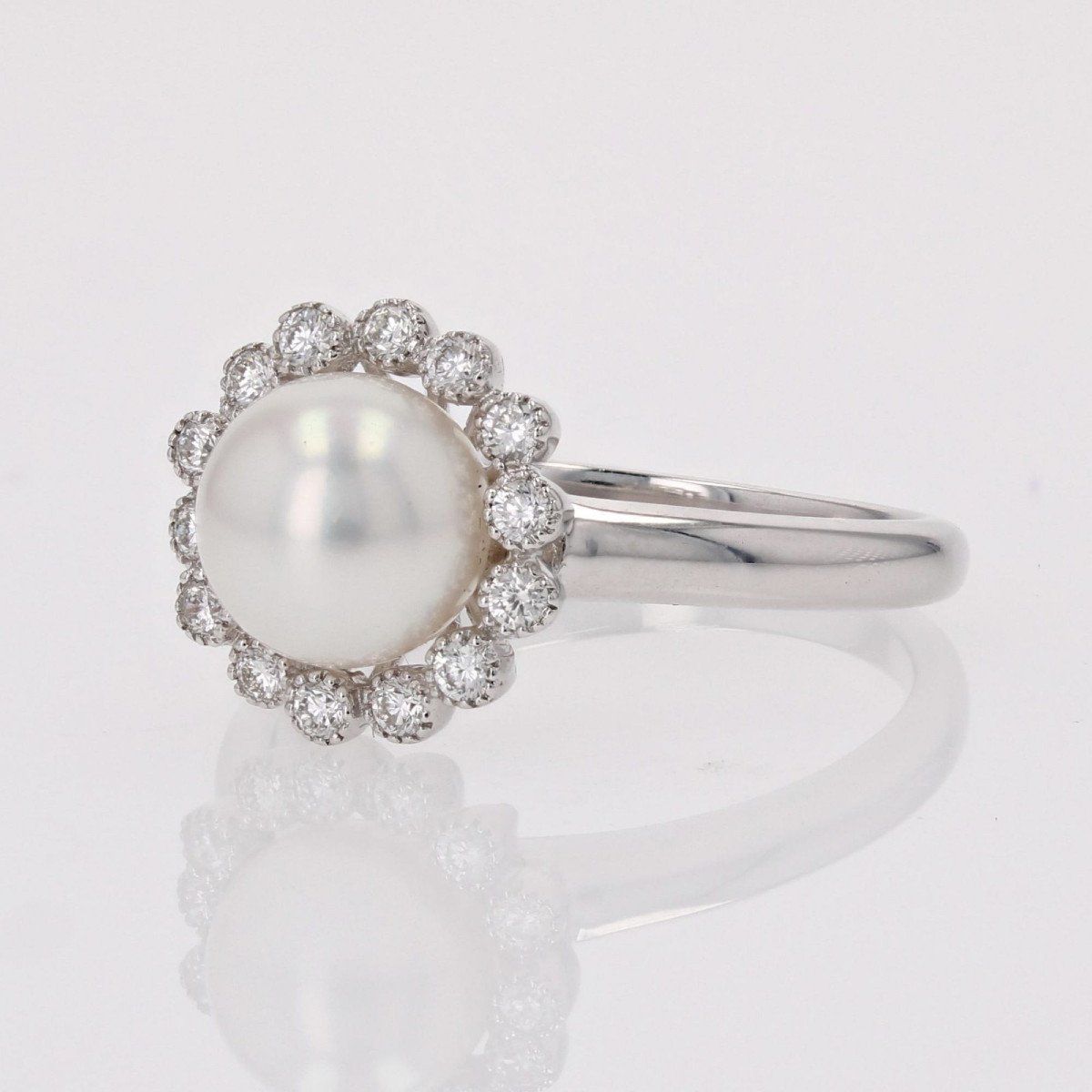 Akoya Cultured Pearl And Diamond Ring White Gold-photo-4