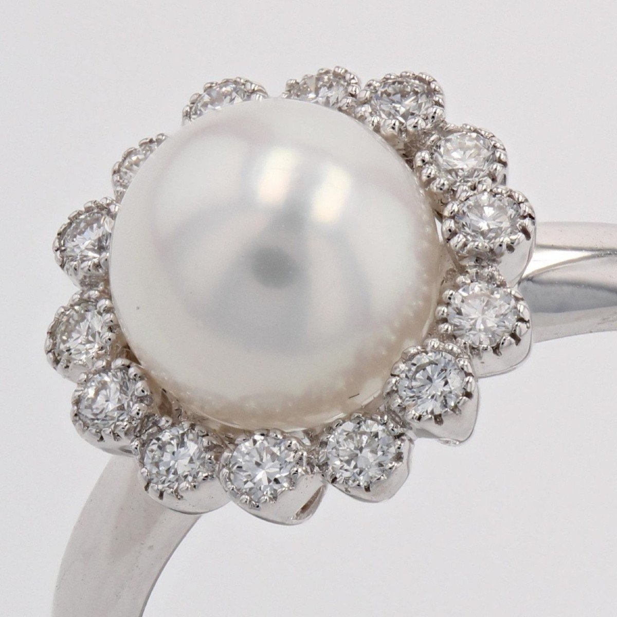 Akoya Cultured Pearl And Diamond Ring White Gold-photo-5