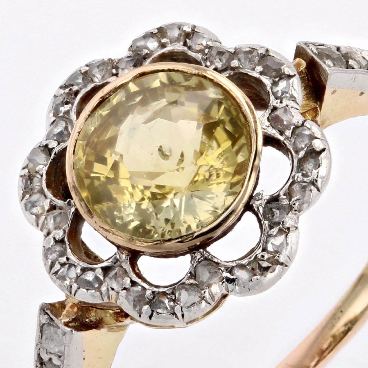 Antique Yellow Sapphire And Diamond Flower Ring-photo-4