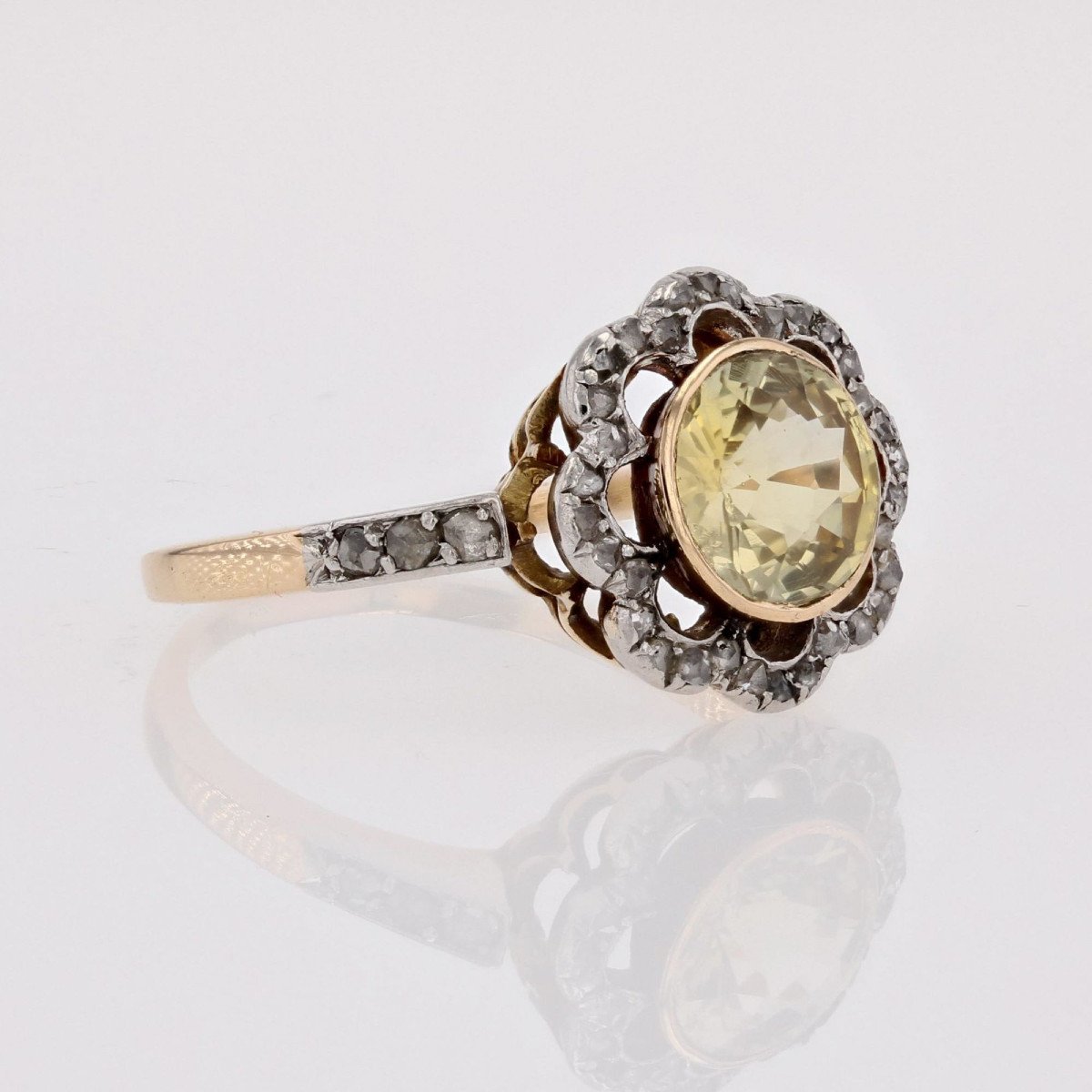 Antique Yellow Sapphire And Diamond Flower Ring-photo-6