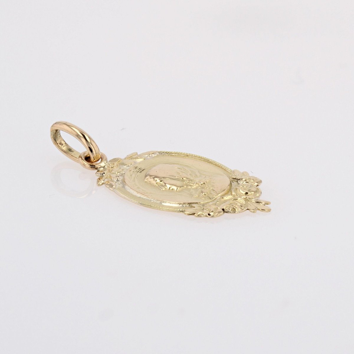 Old Yellow Gold Saint Therese Pendant-photo-3