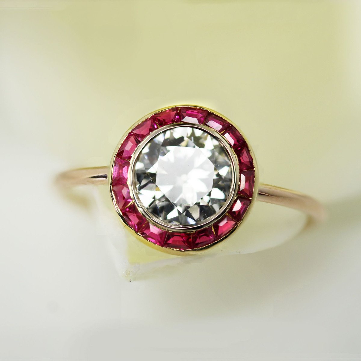 Bague Ancienne Ronde Diamants Et Rubis-photo-3