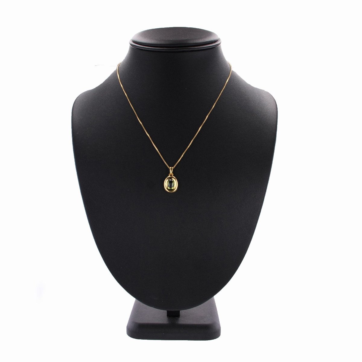 Peridot Cabochon Pendant And Its Fine Yellow Gold Chain-photo-1