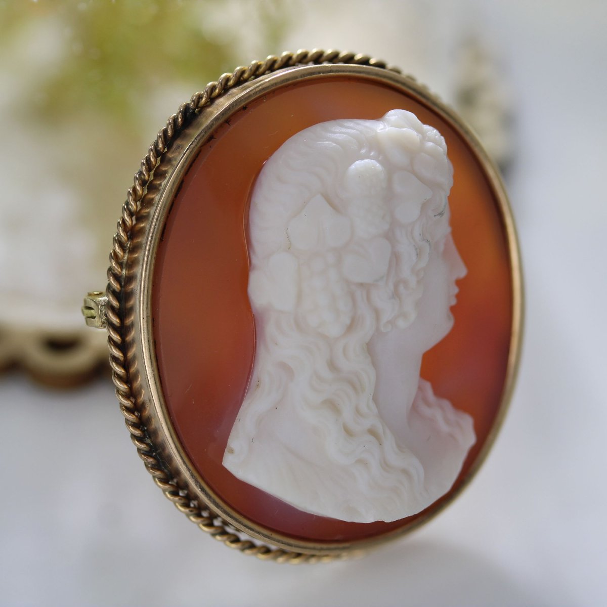 Antique Cameo Brooch On Agate-photo-2