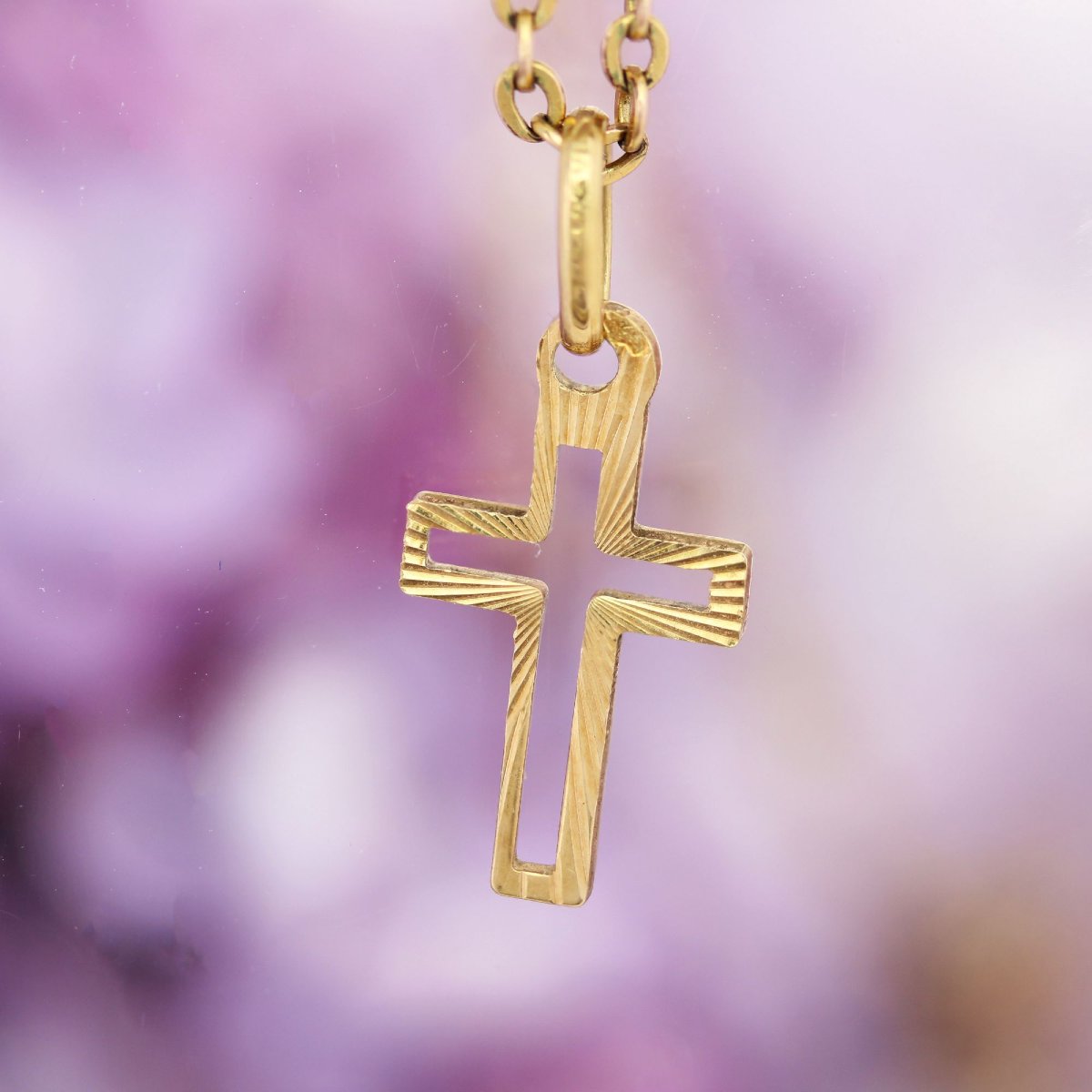 Openwork Striated Gold Cross-photo-4