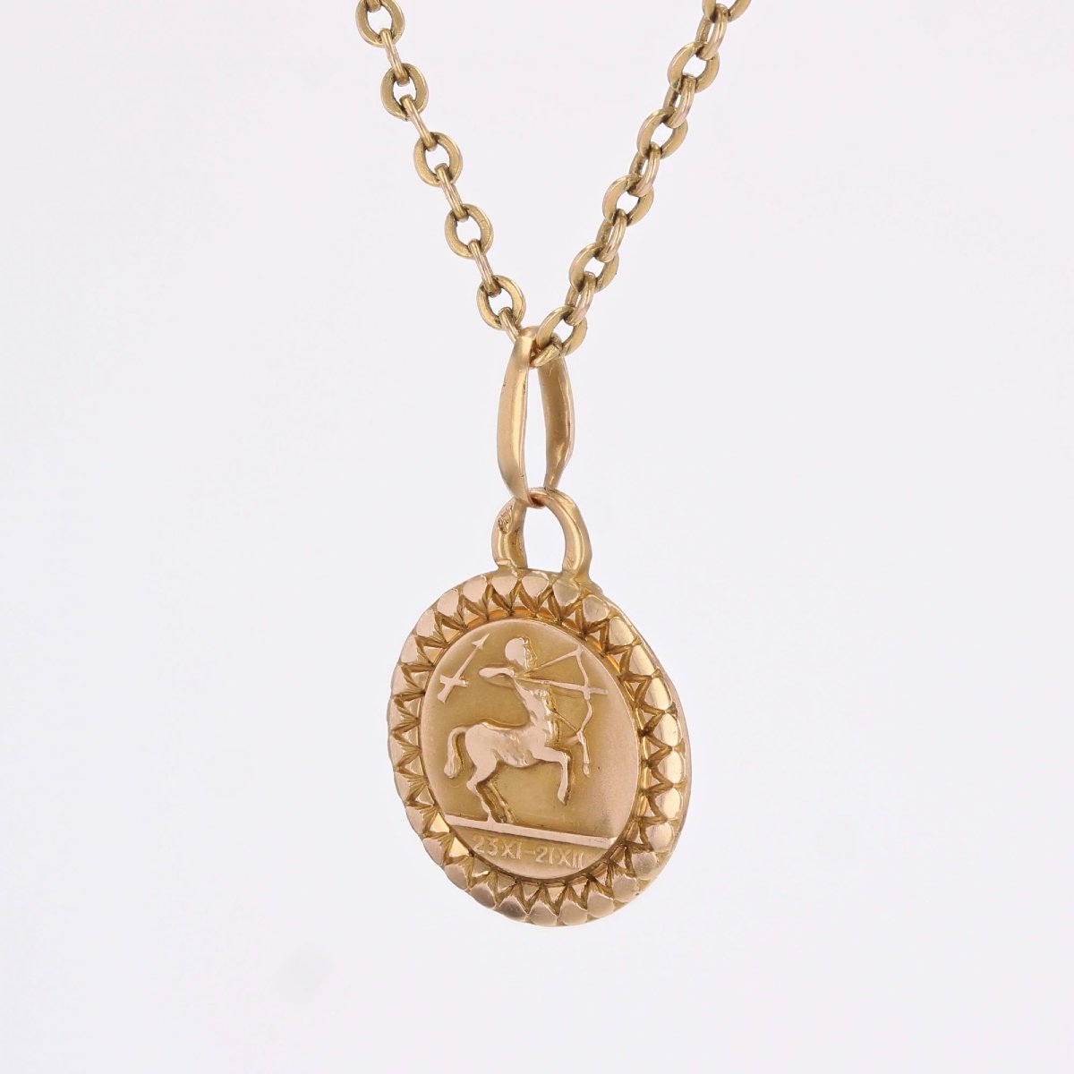 Petite médaille Sagittaire or rose-photo-1
