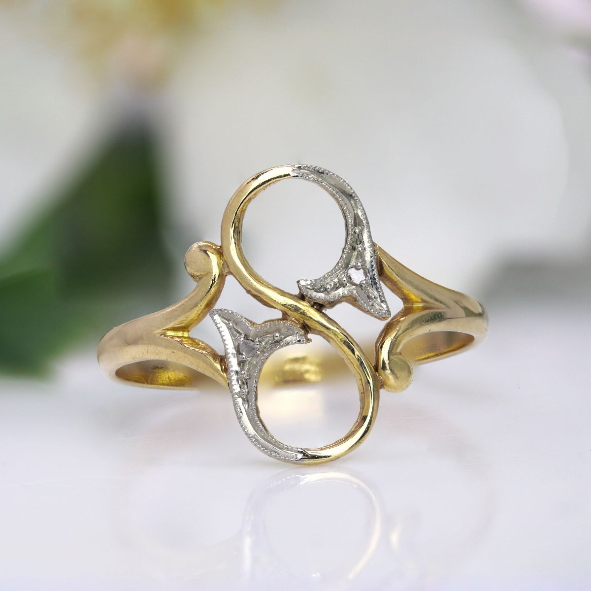 Bague ajourée or jaune diamants-photo-3
