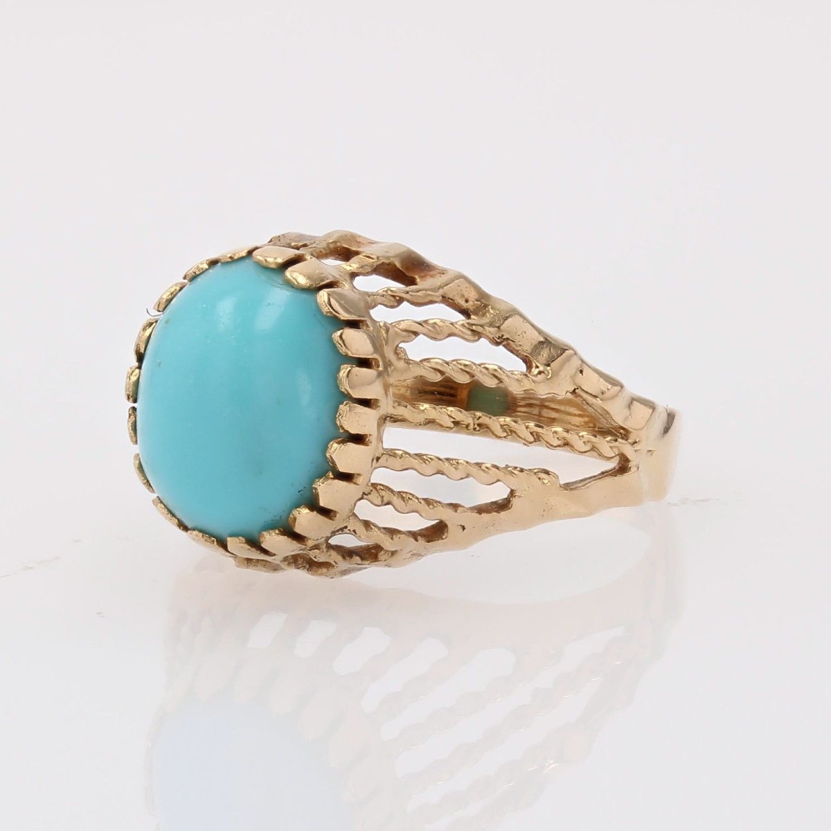 Gold Ring With Twisted Dome And Turquoise Stone-photo-4