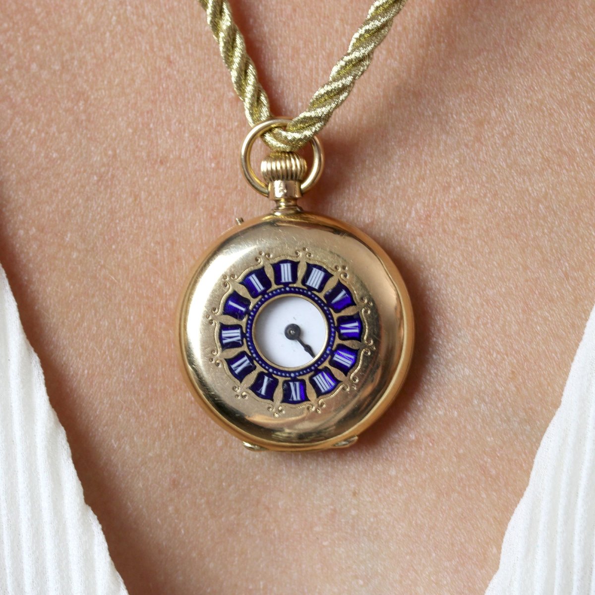 Yellow Gold Collar Watch With Blue Enamelled Numerals-photo-4