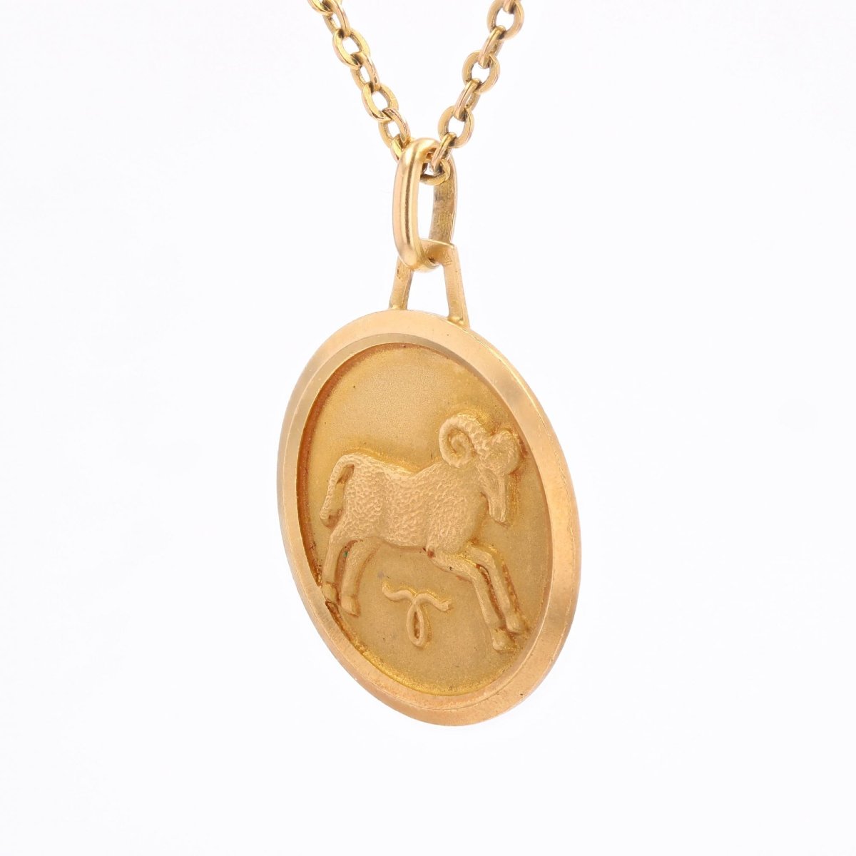 Yellow Gold Aries Medal-photo-4