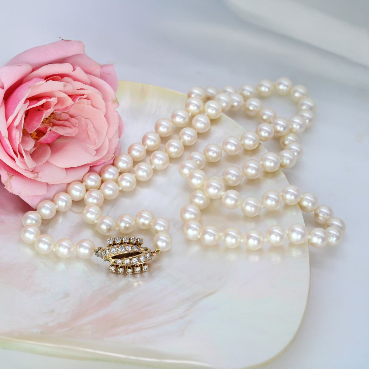Collier de perles de culture blanches Choker et son fermoir diamants-photo-4
