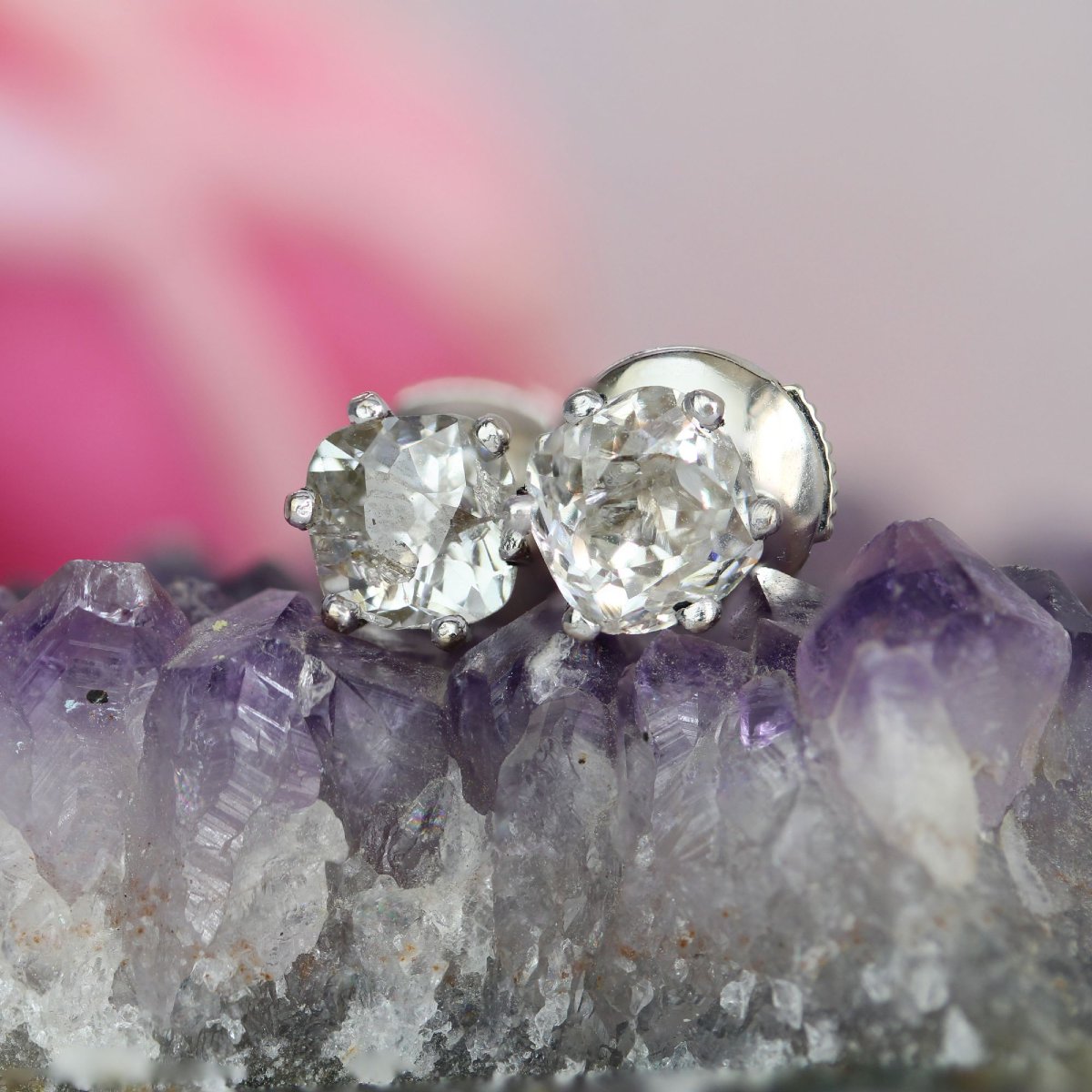 Puces d'oreilles ancienne diamants taille coussin-photo-3