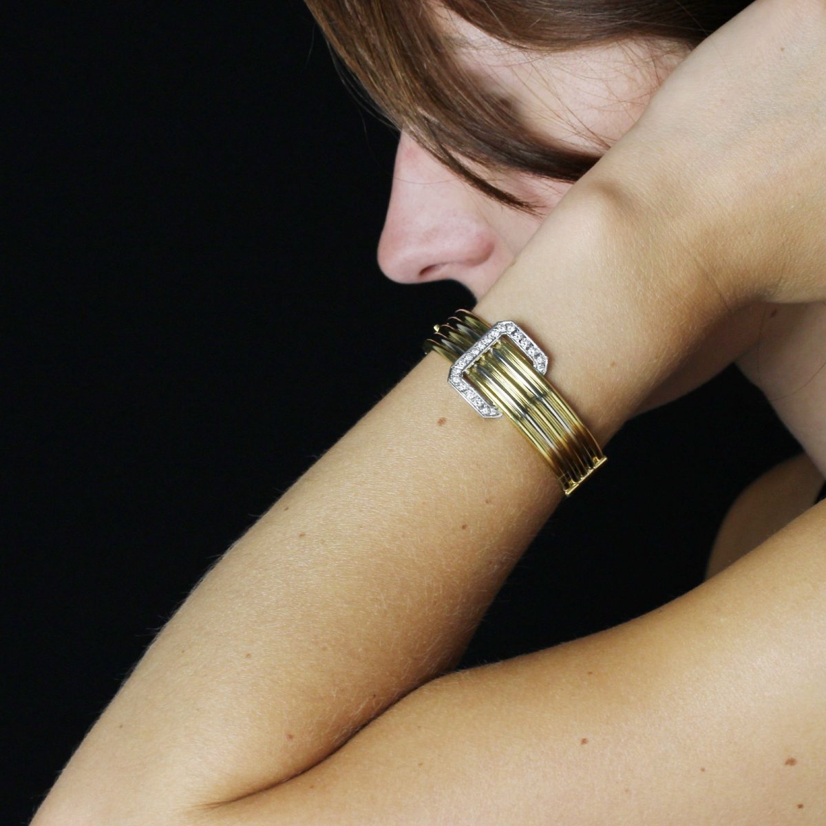 Bracelet jonc deux ors et sa boucle diamants-photo-2