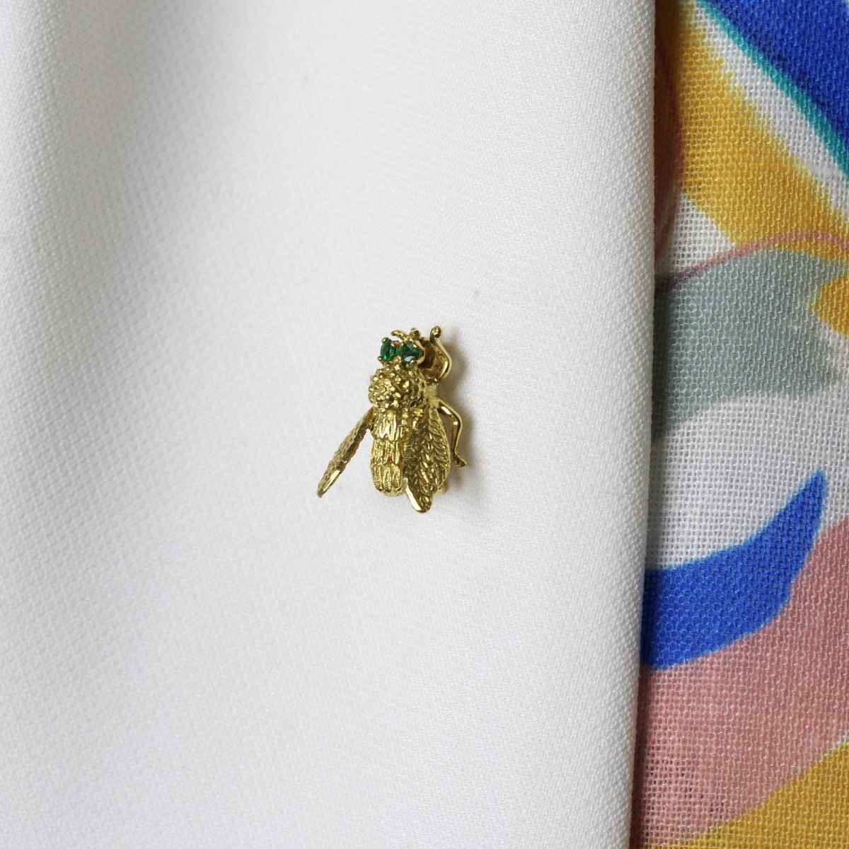 Broche abeille or et émeraudes-photo-6