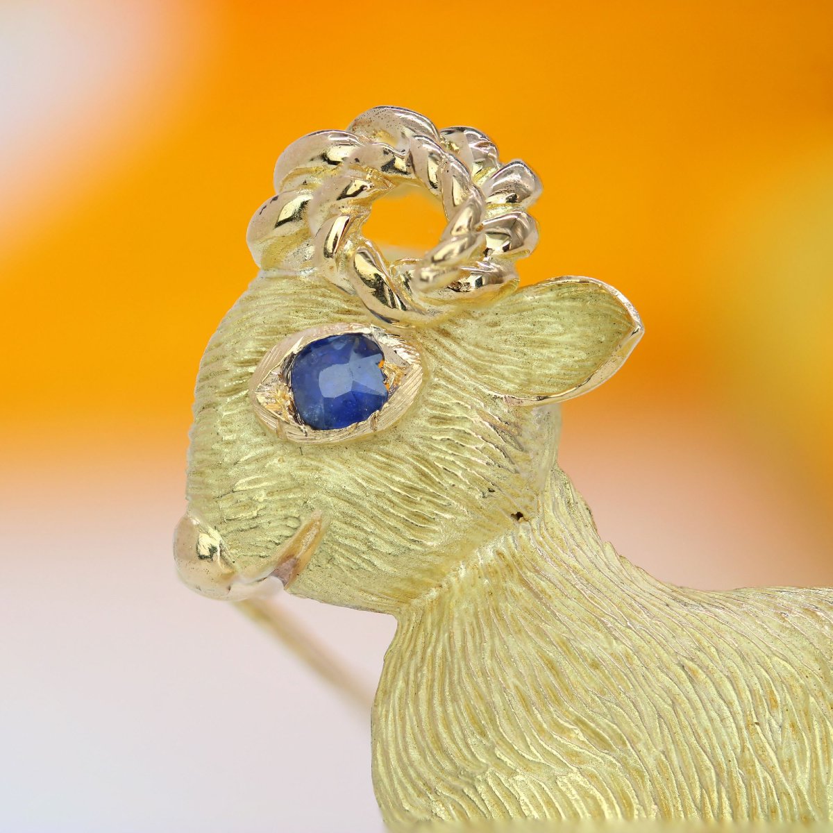 Yellow Gold Sapphire Ram Brooch-photo-6