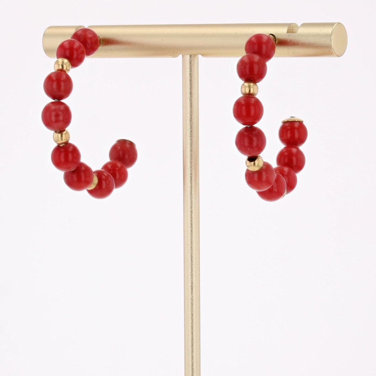 Yellow Gold Half Hoop Earrings With Coral Beads-photo-4
