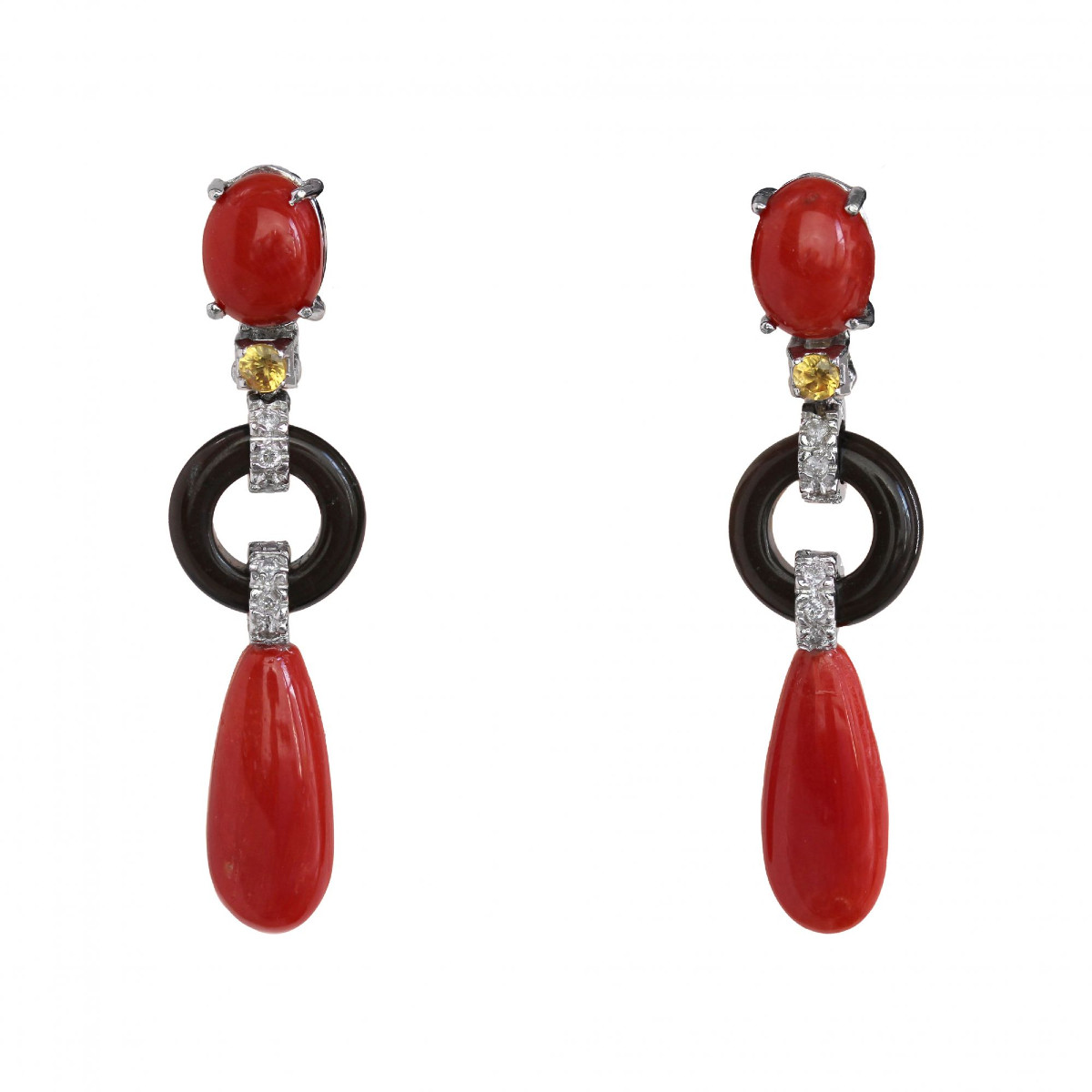 Boucles d'oreilles corail onyx diamants blancs et jaunes