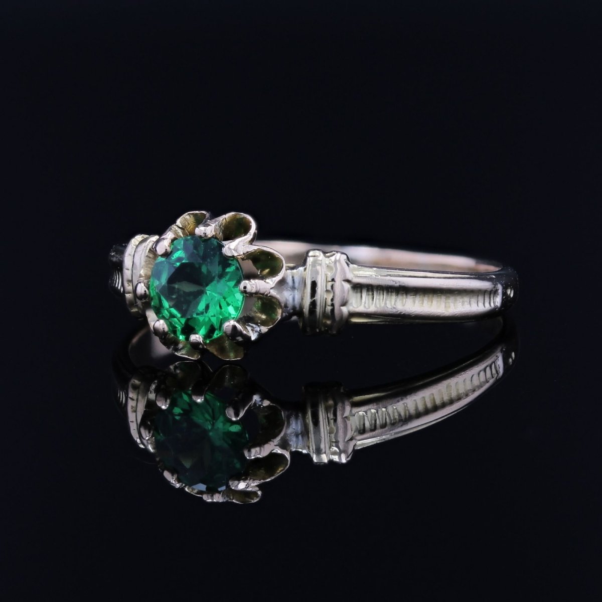 Antique Green Garnet Solitaire Ring-photo-3