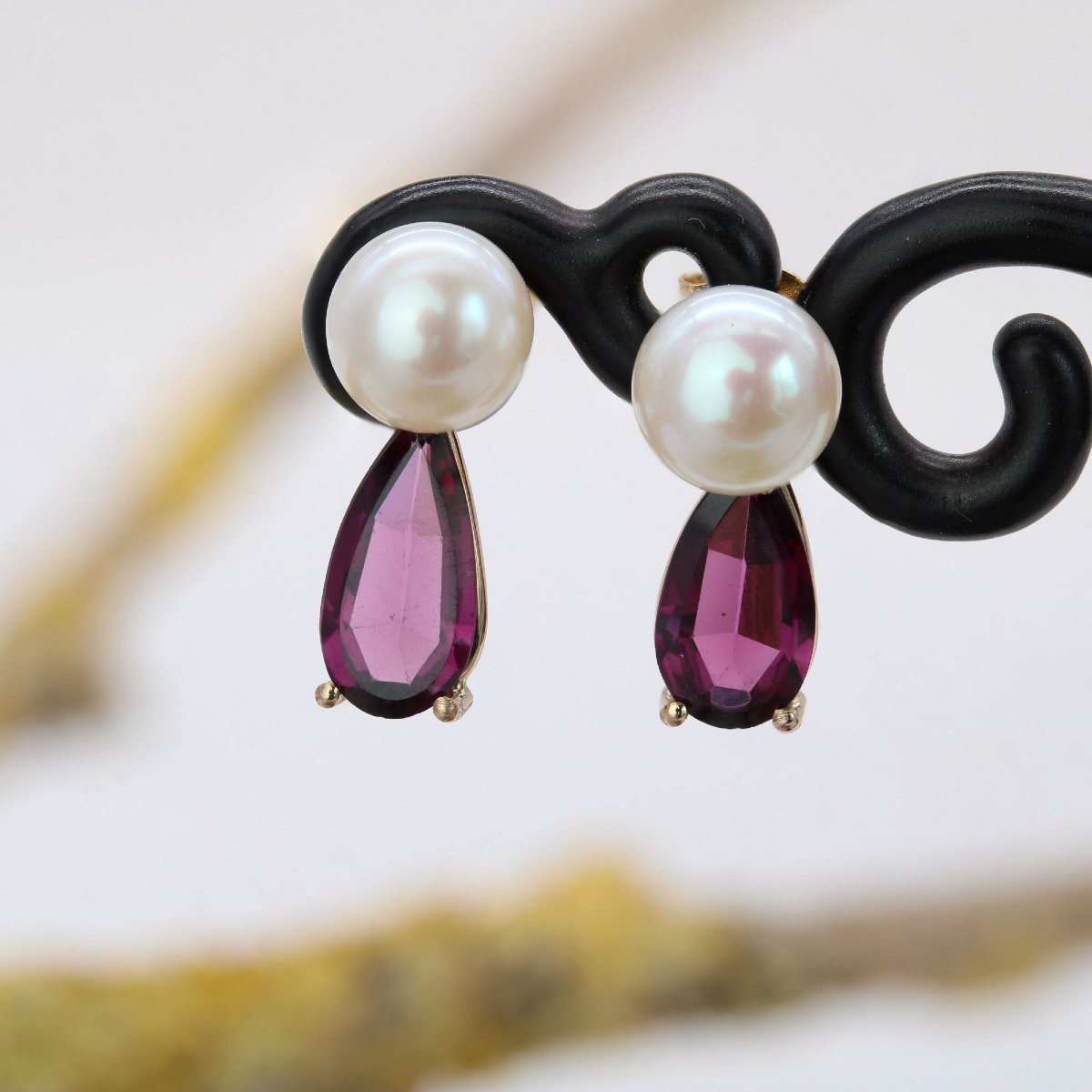 Cultured Pearl And Garnet Earrings-photo-3