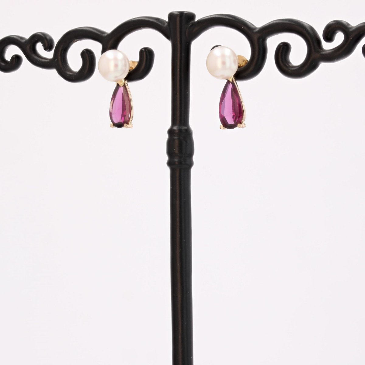 Cultured Pearl And Garnet Earrings-photo-4