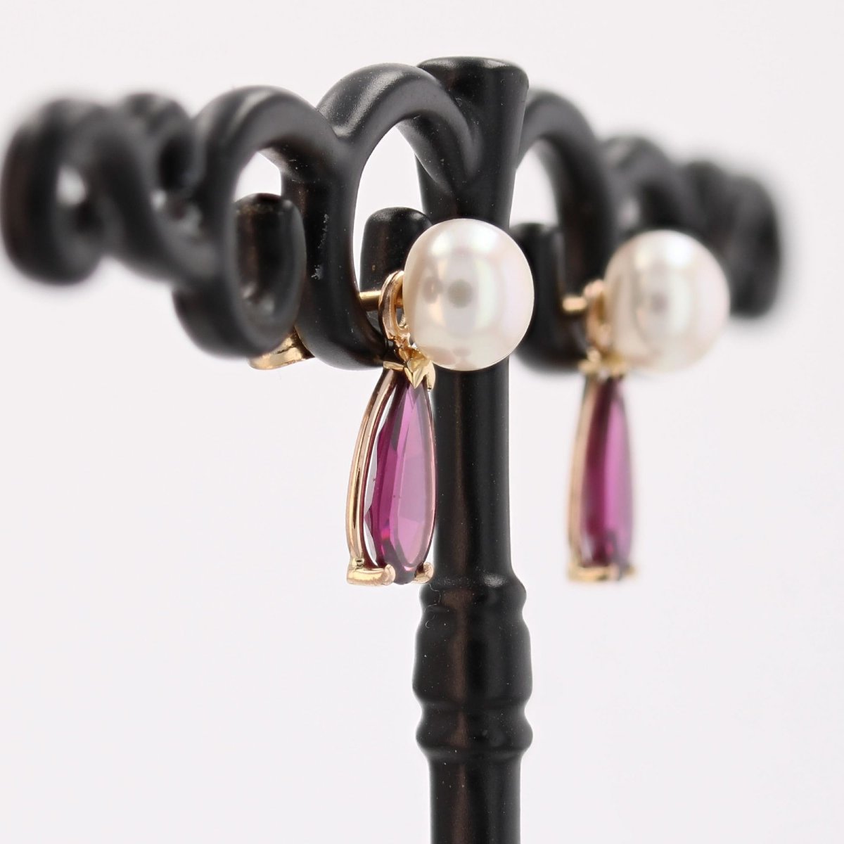 Cultured Pearl And Garnet Earrings-photo-5