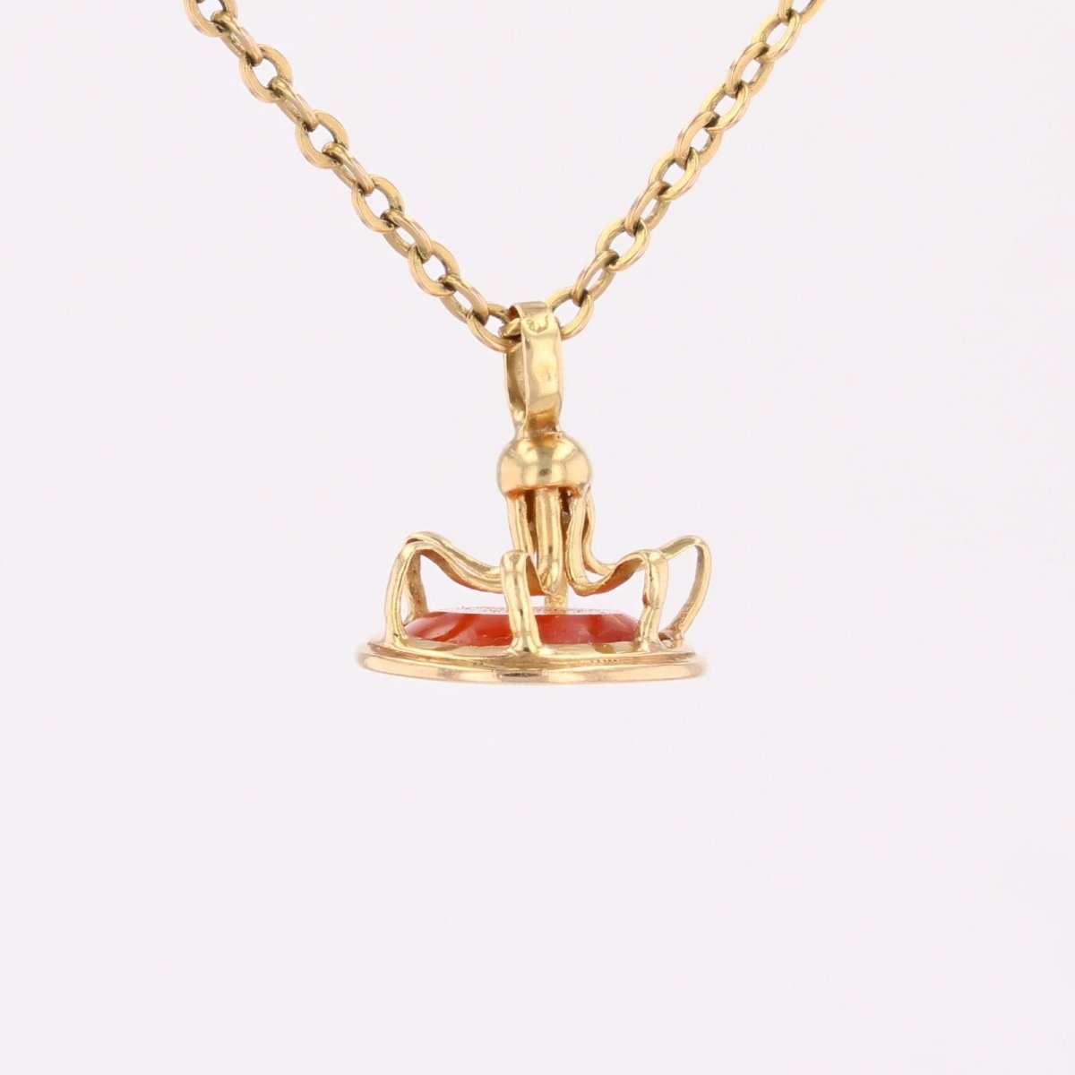 Yellow Gold And Carnelian Seal Pendant-photo-4