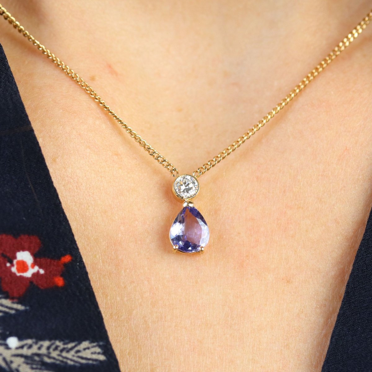 Tanzanite And Diamond Gold Necklace-photo-2