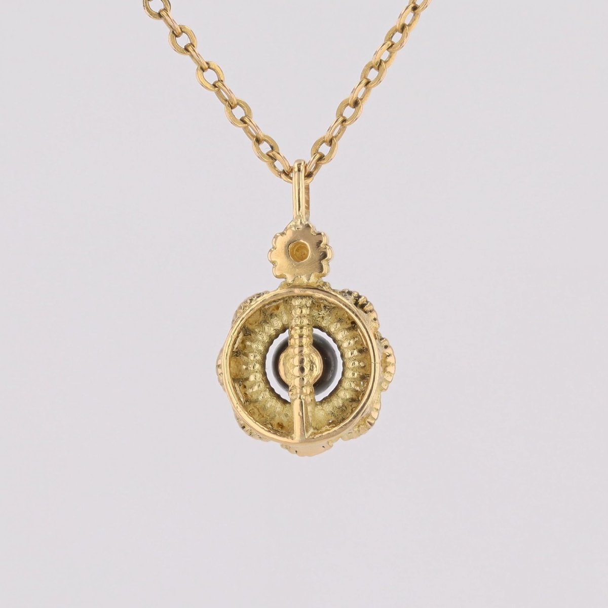 Yellow Gold Pendant With Grey Pearl-photo-3