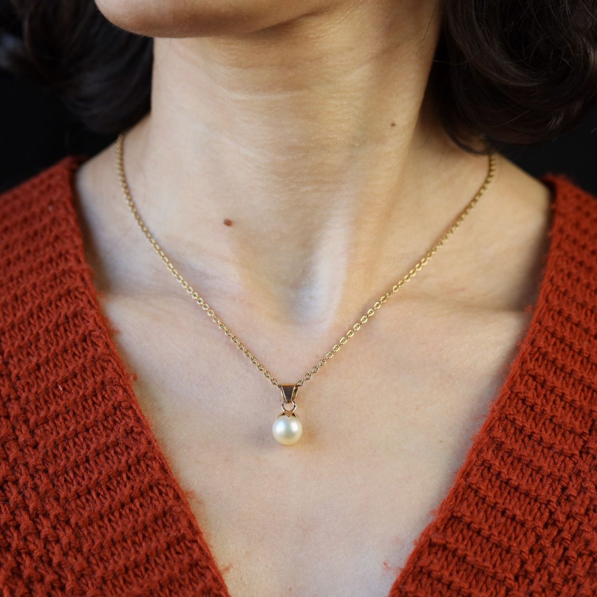 Yellow Gold Cultured Pearl Pendant-photo-2