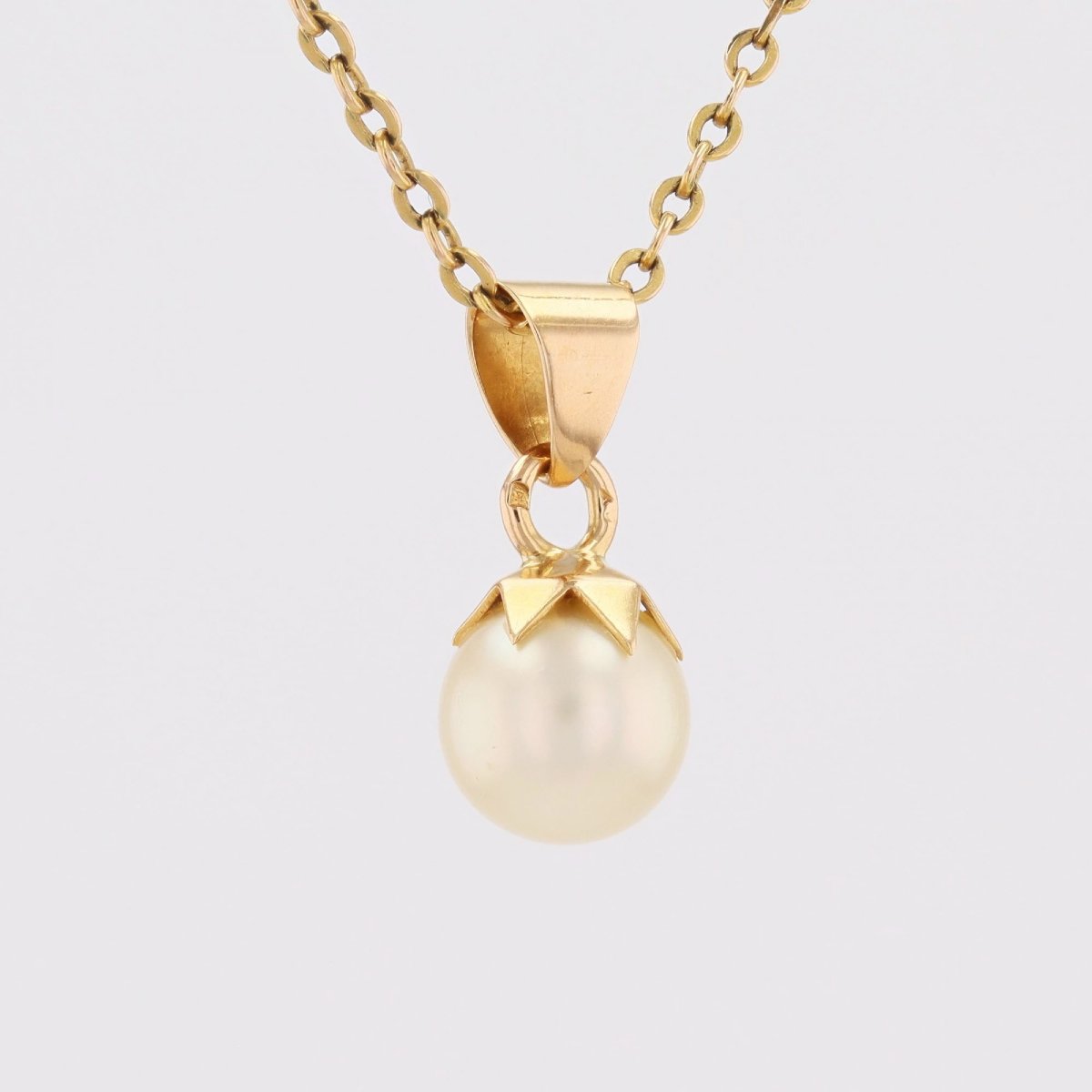 Yellow Gold Cultured Pearl Pendant-photo-4