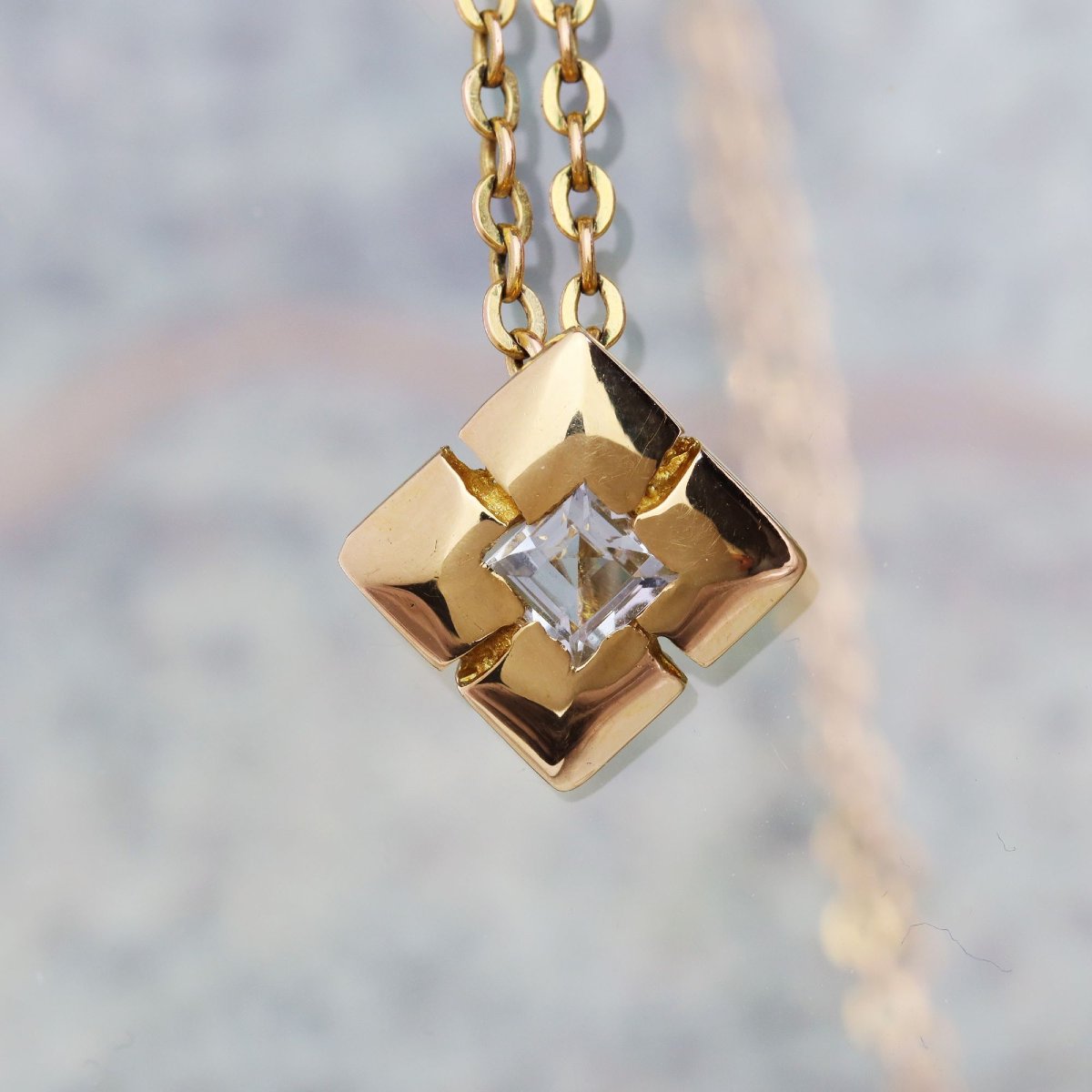 Square Pendant In Gold And Aquamarine-photo-3