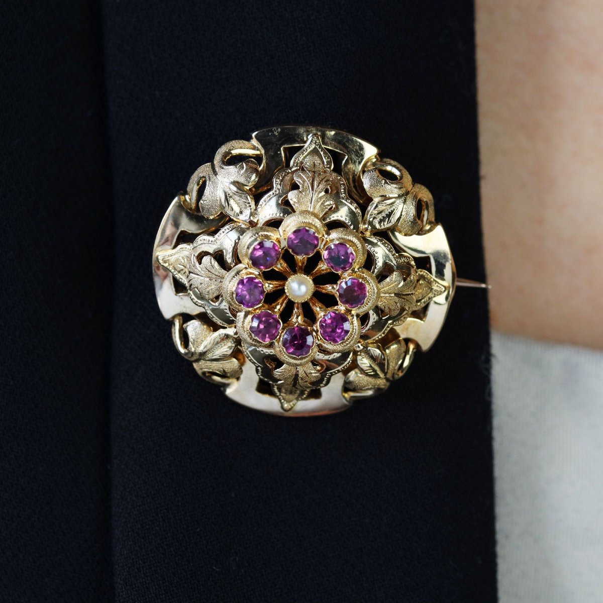 Antique Brooch With Fine Garnet Pearls-photo-3