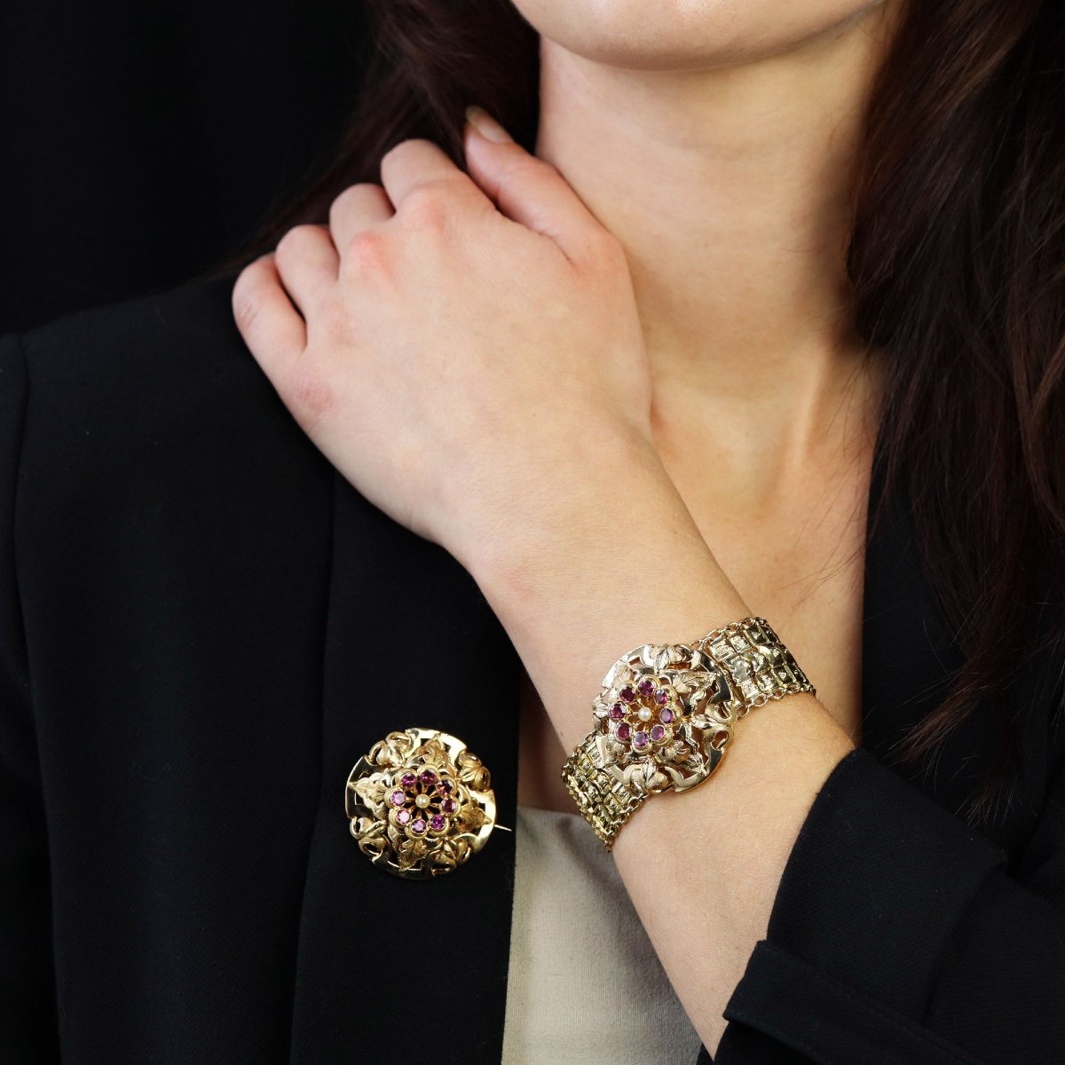 Antique Brooch With Fine Garnet Pearls-photo-6