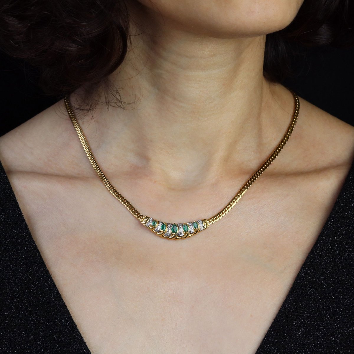 Emerald And Diamond Necklace In Yellow Gold.-photo-2