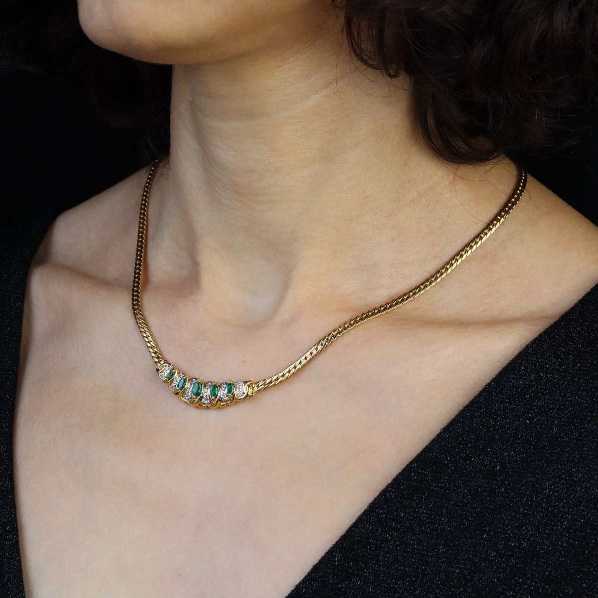 Emerald And Diamond Necklace In Yellow Gold.-photo-3