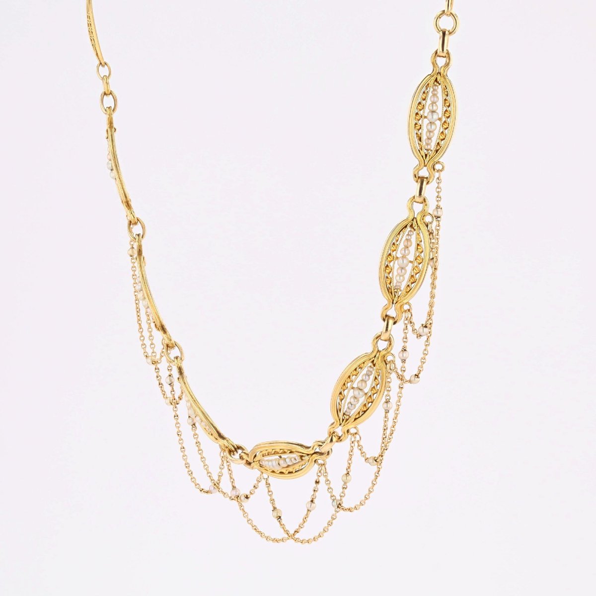 Antique Necklace Of Fine Yellow Gold Pearls In Drapery-photo-4