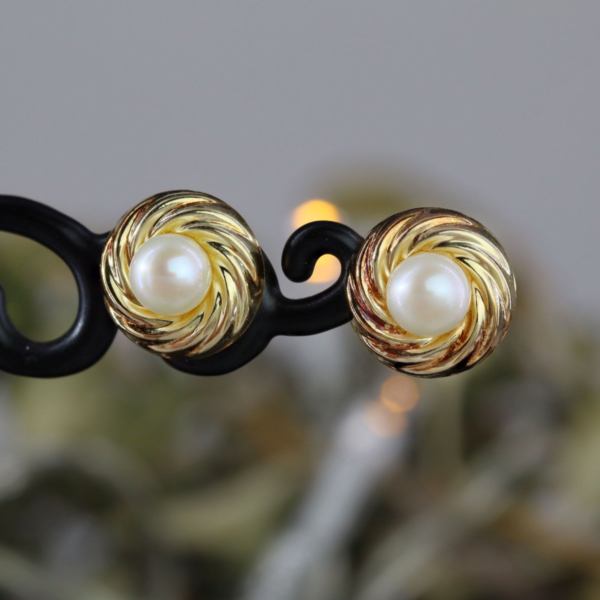 Cultured Pearl Yellow Gold Stud Earrings-photo-3