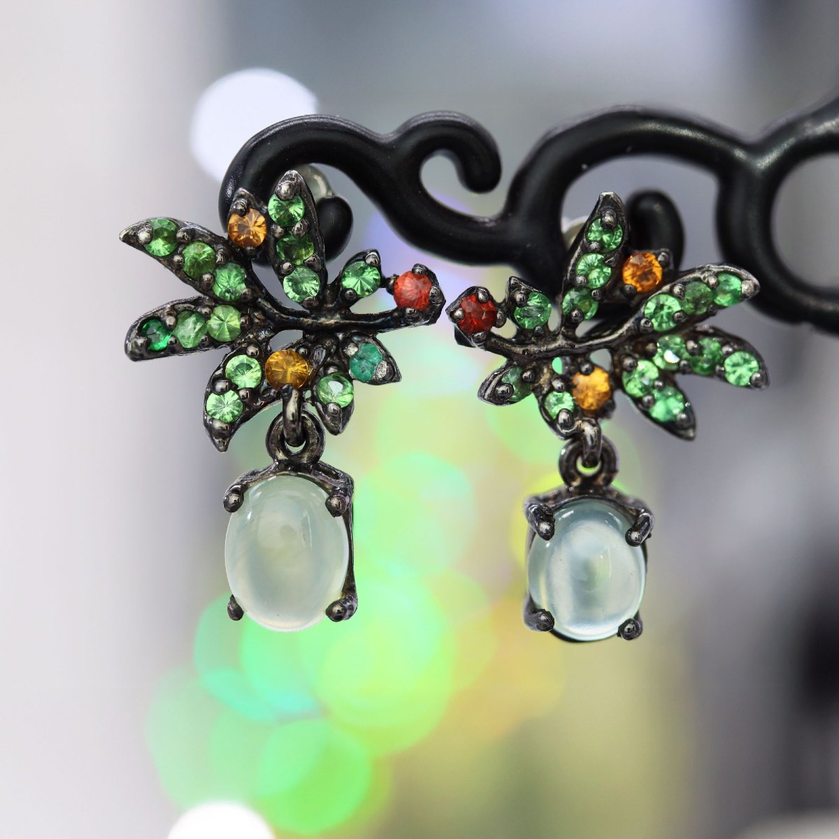 Boucles d'oreilles grenats préhnites sur argent noirci-photo-3