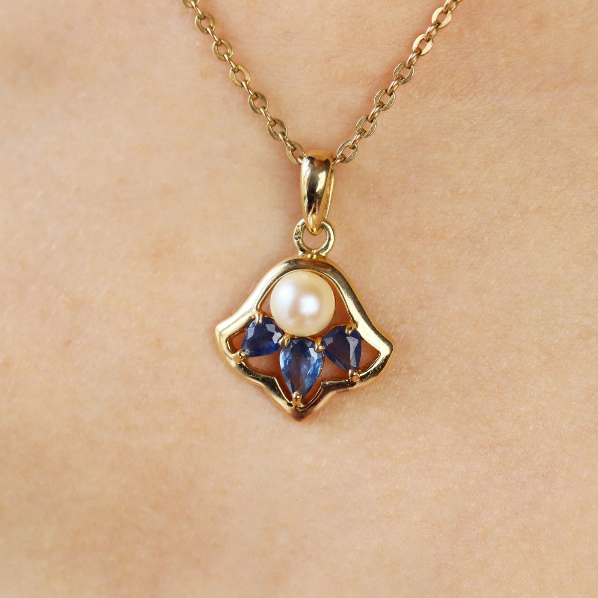 Pendentif or jaune perle de culture et saphirs-photo-2