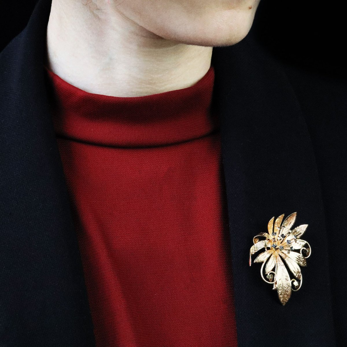 Broche vintage fleur ciselée or rose-photo-2