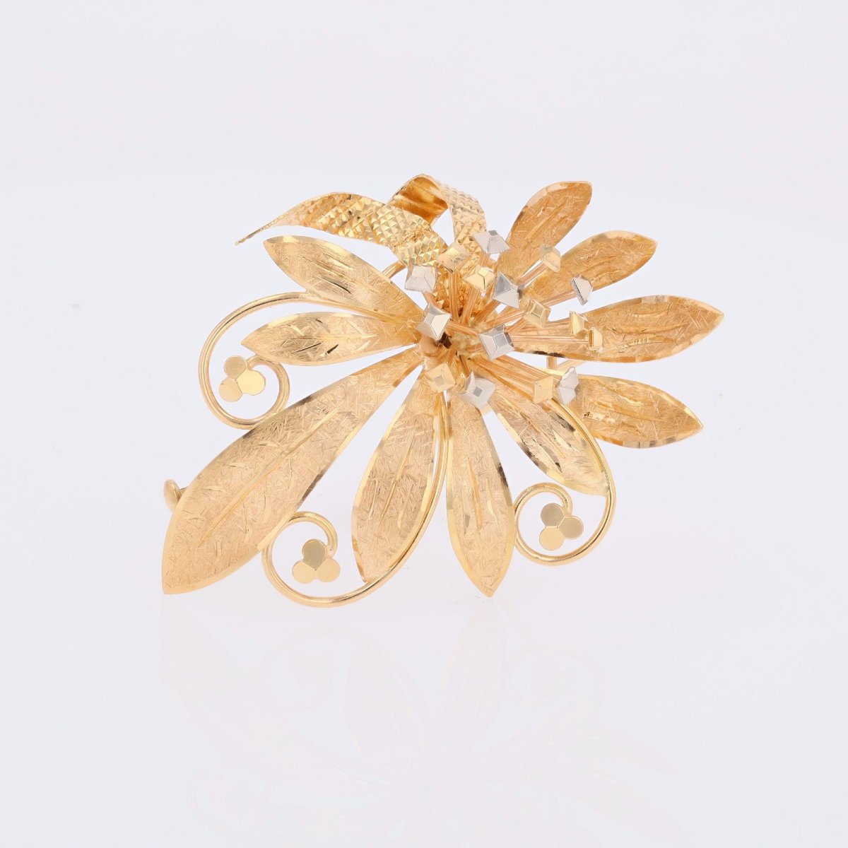 Broche vintage fleur ciselée or rose-photo-4