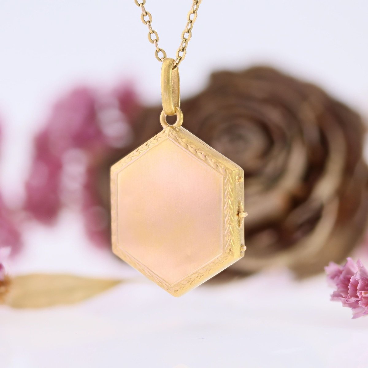 Hexagonal Chased Gold Medallion-photo-6