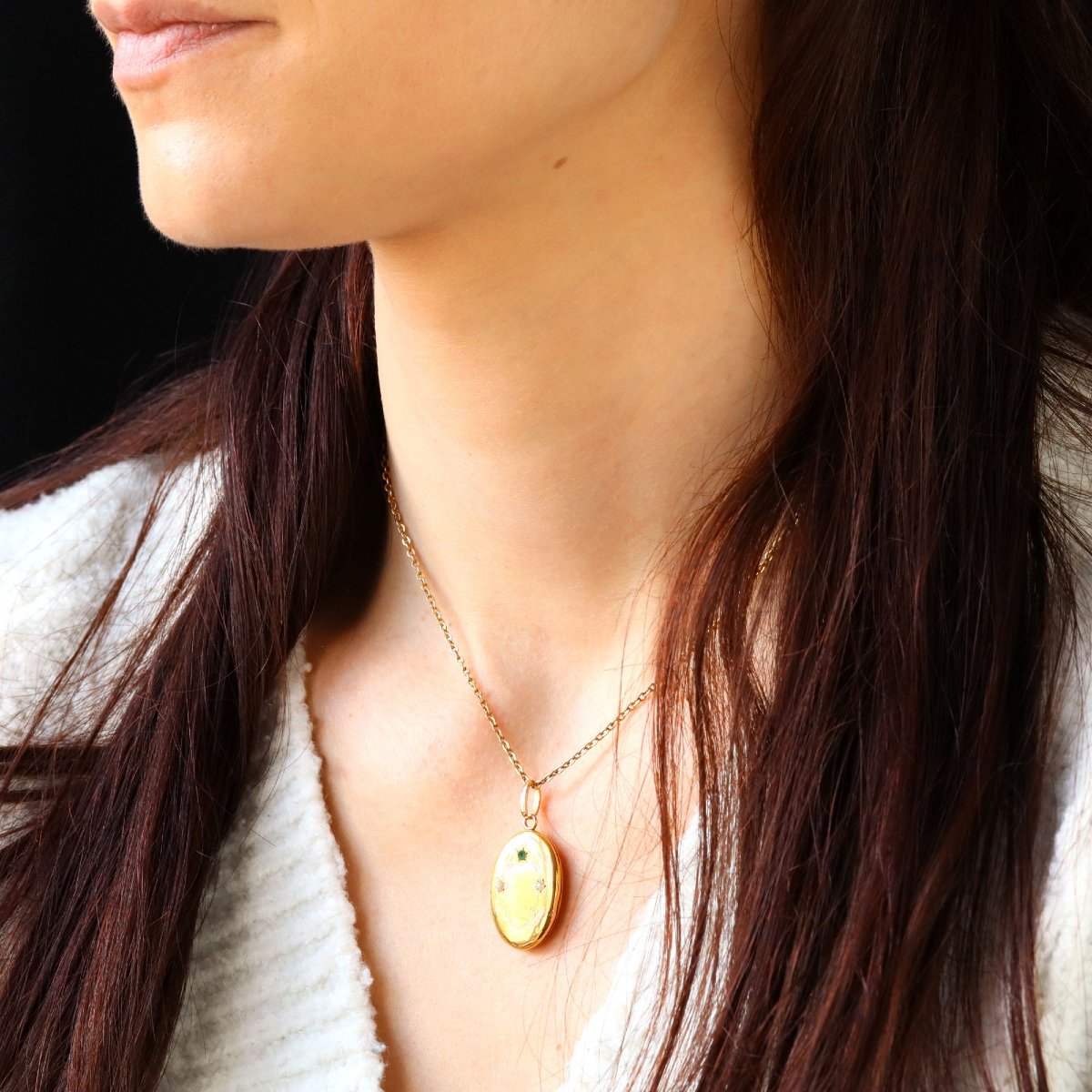 Médaillon ovale perles fines et émeraude-photo-2