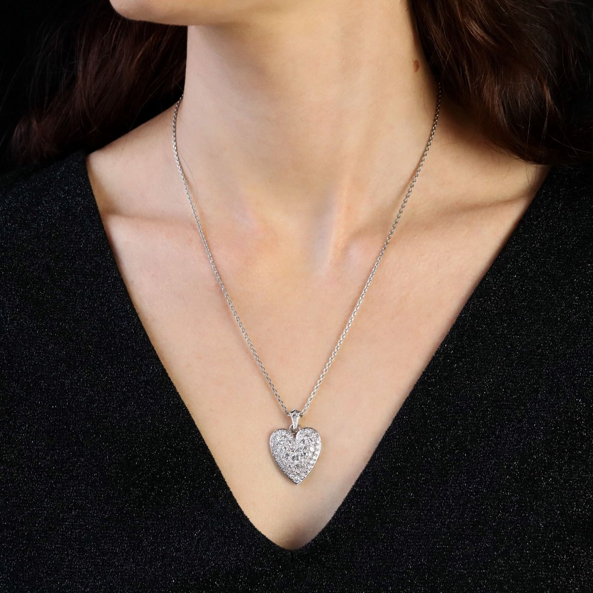 Diamond Heart Pendant And White Gold Chain-photo-2